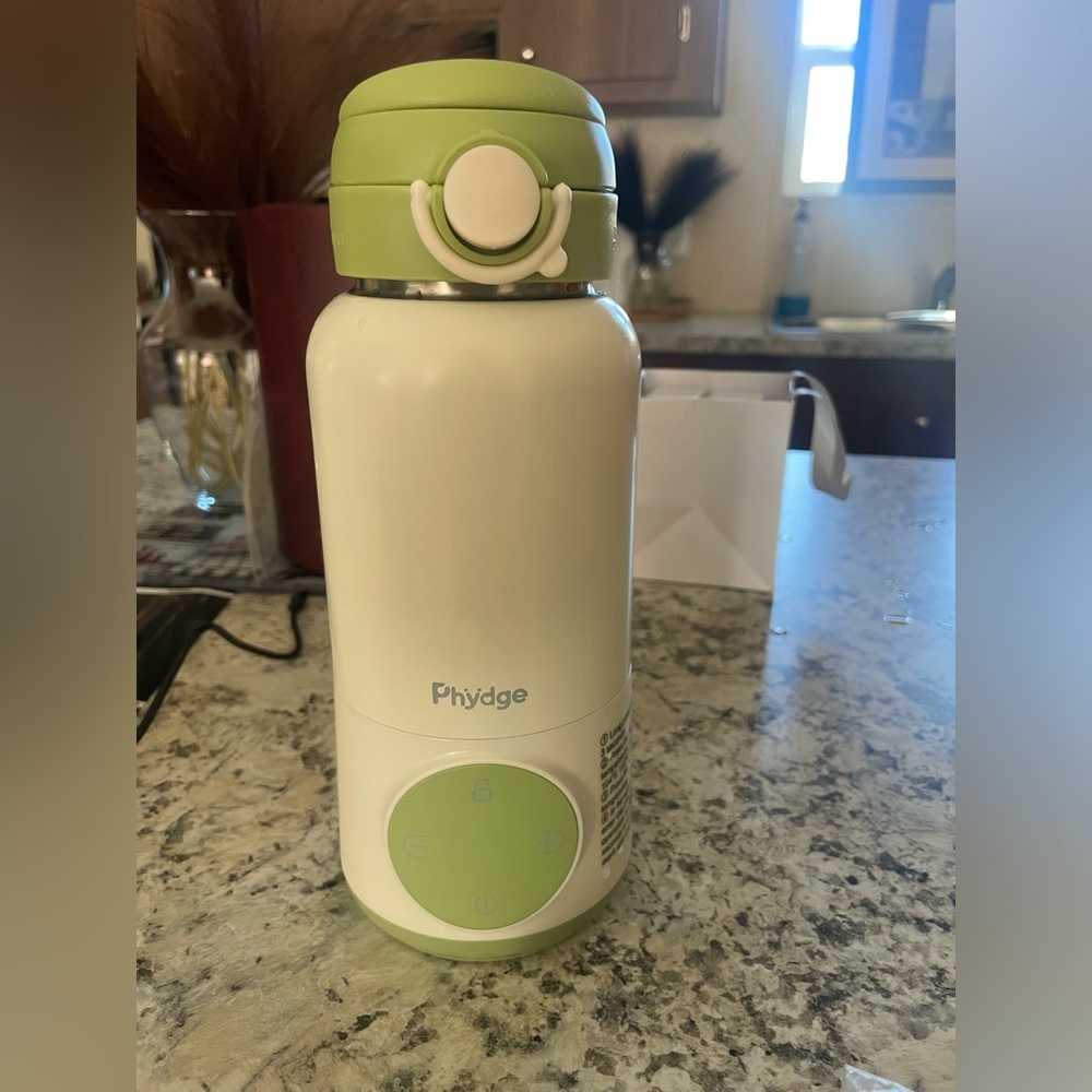 Portable bottle warmer , wireless